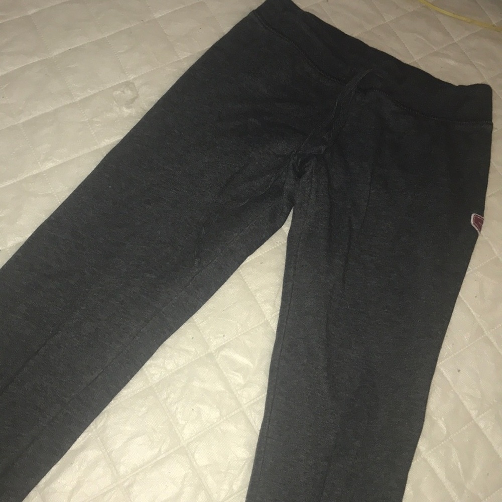 gray sweatpants